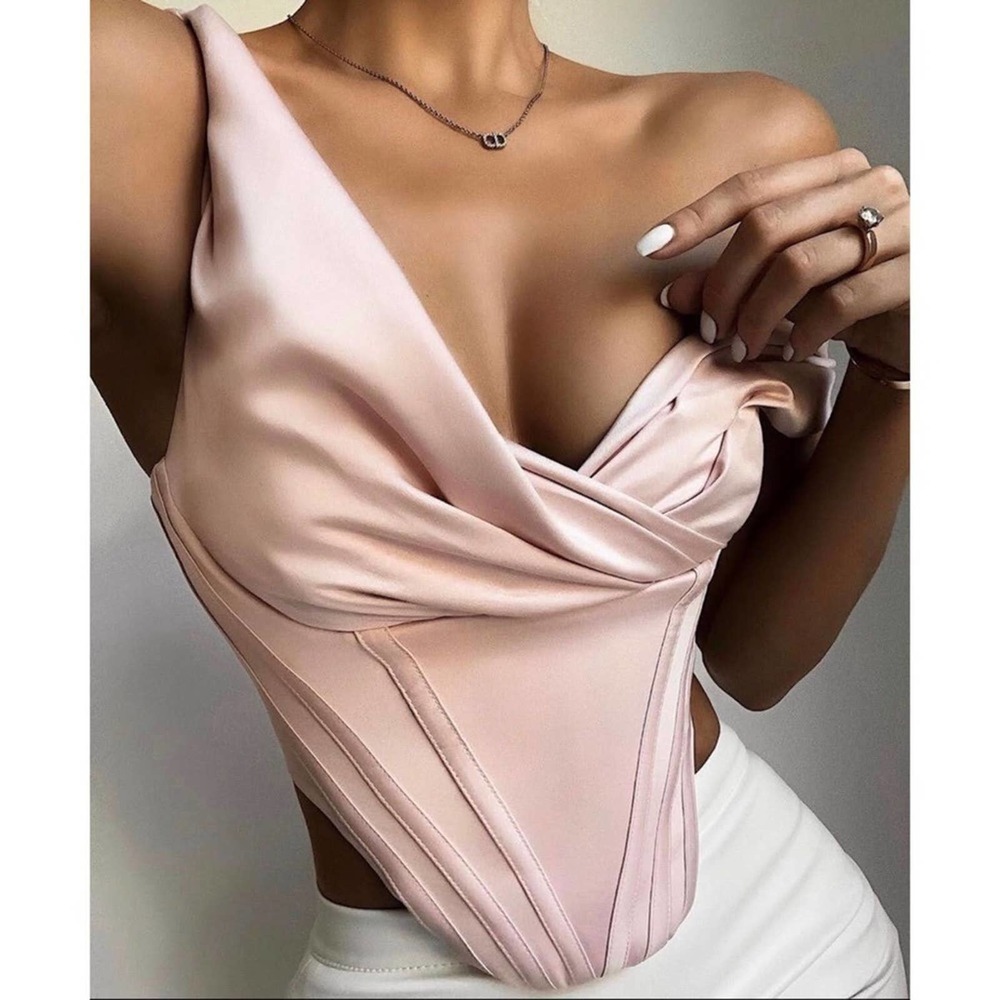 House of CB Pale Pink Off-Shoulder Corset Top - Picture 14 of 15